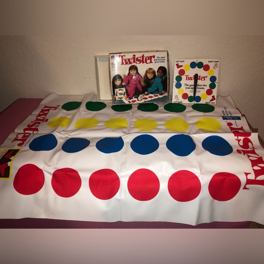 Vintage 1996 Pleasant Company American Girl Mini Twister  Box Mat Spinner